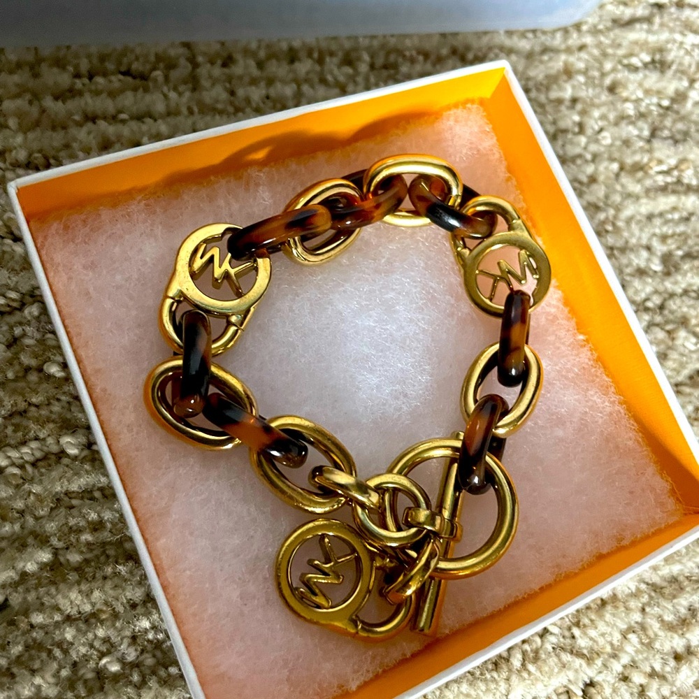 Michael Kors Fulton Logo Padlock Charm Toggle Gold-Tone and Tortoise Bracelet